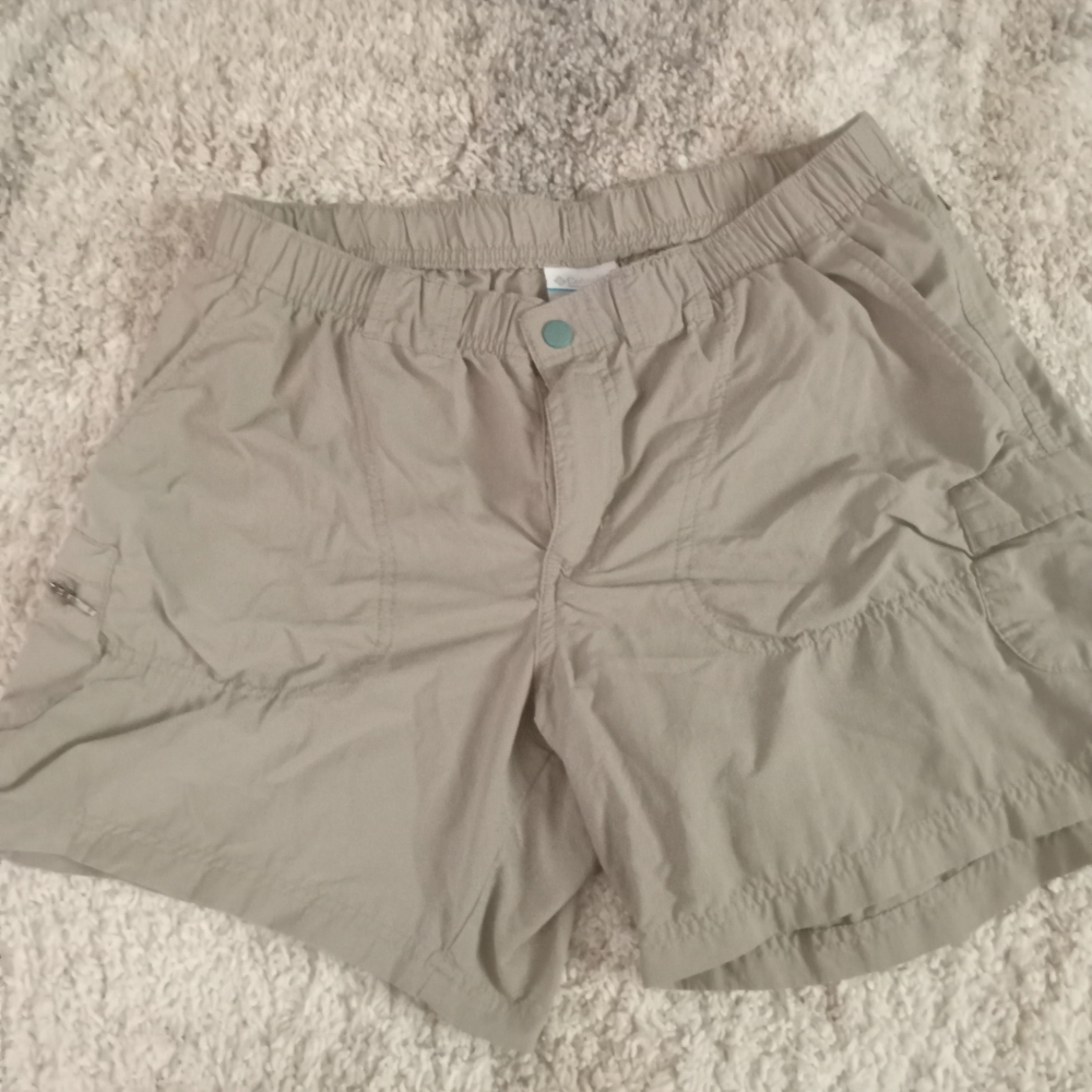 Columbia shorts